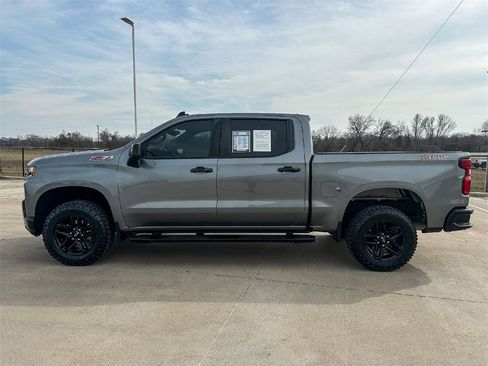Used 2022 Chevrolet Silverado 1500 LT Trail Boss w/ Convenience Package II image 6