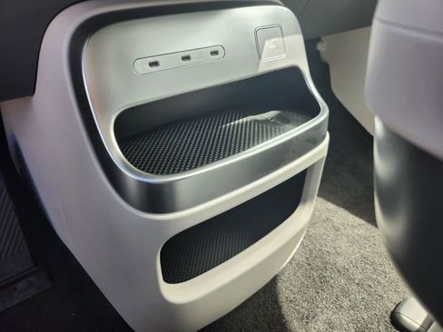 New 2026 Hyundai Ioniq 9 SEL image 30