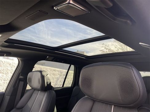 Used 2026 Cadillac Vistiq Sport w/ LPO, Floor Liner Package image 18