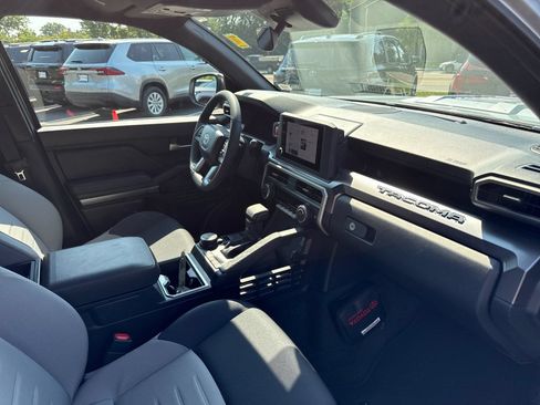 Used 2026 Toyota Tacoma TRD Sport AWD/4WD image 27