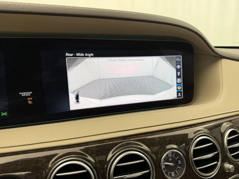 Used 2019 Mercedes-Benz S 560 4MATIC Sedan image 26
