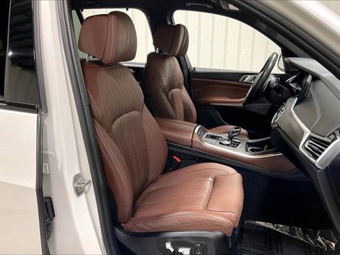 Used 2020 BMW X5 xDrive40i w/ M Sport Package image 7