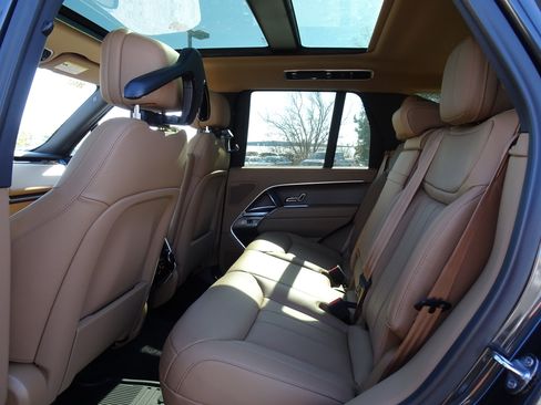 New 2026 Land Rover Range Rover SE image 21