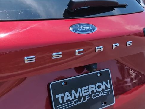 Used 2023 Ford Escape ST-Line w/ Tech Pack #1 AWD/4WD image 5