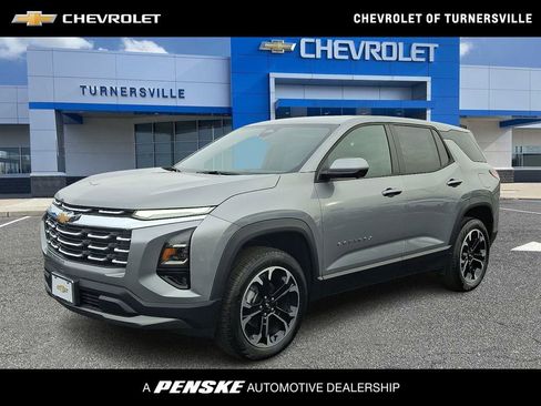 New 2026 Chevrolet Equinox LT w/ Convenience Package II image 1