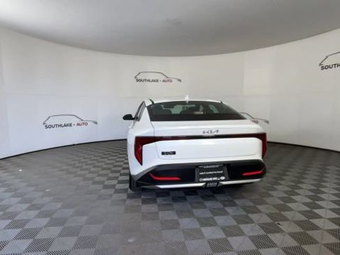 Certified 2025 Kia K4 LXS image 7