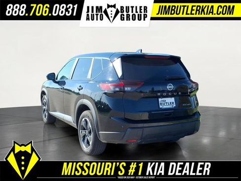 Used 2024 Nissan Rogue SV AWD/4WD image 25