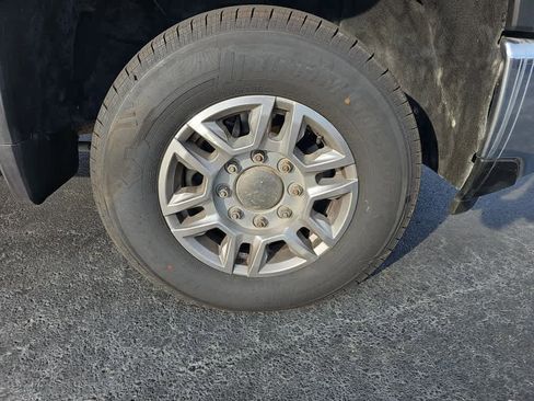 Used 2024 Chevrolet Silverado 2500 LT image 13