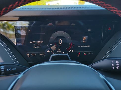 Certified 2025 GMC Yukon AT4 Ultimate image 32