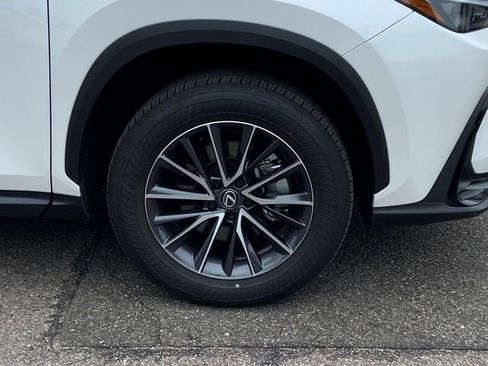 Certified 2025 Lexus NX 350 AWD w/ Accessory Package (2T) image 9