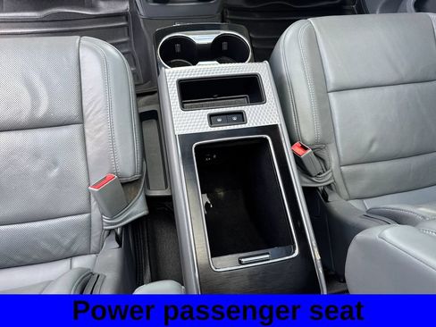 Used 2020 Lincoln Aviator Grand Touring w/ Equipment Group 301A AWD/4WD image 27