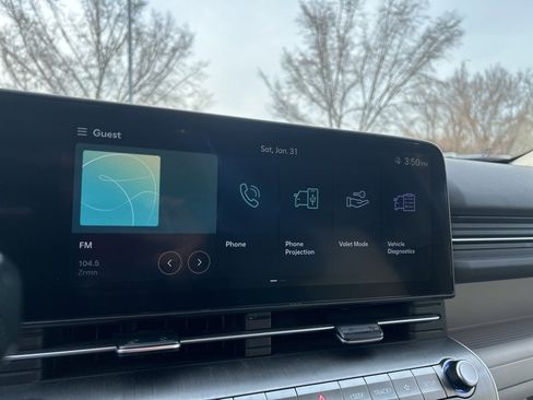 Used 2025 Hyundai Kona SEL image 15