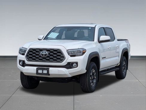 Used 2023 Toyota Tacoma TRD Off-Road w/ TRD Premium Off Road Package AWD/4WD image 9