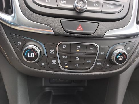 Used 2020 Chevrolet Equinox Premier AWD/4WD image 26