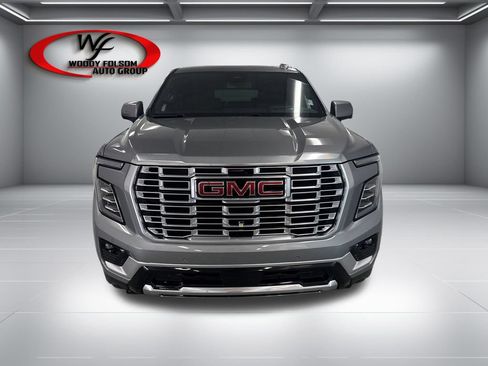 New 2026 GMC Yukon XL Denali w/ LPO, Floor Liner Package RWD image 2