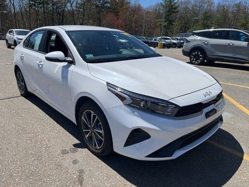 Certified 2023 Kia Forte LXS w/ LXS Technology Package FWD image 1