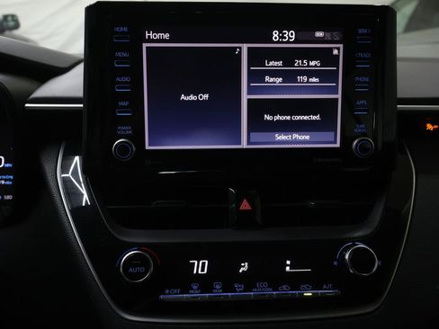 Used 2022 Toyota Corolla LE FWD image 23