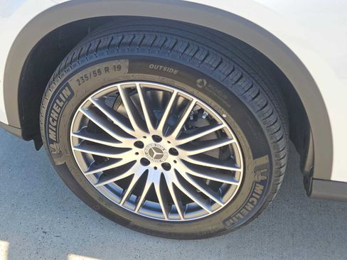 New 2026 Mercedes-Benz GLC 300 image 9