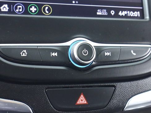 Used 2020 Chevrolet Equinox LS image 19