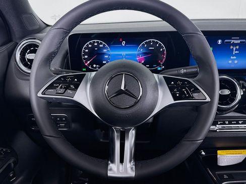 New 2026 Mercedes-Benz GLB 250 image 18