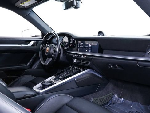 Used 2020 Porsche 911 Carrera 4S w/ Sport Package AWD/4WD image 27