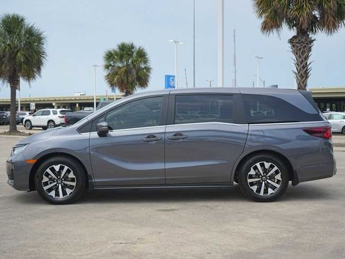 Used 2026 Honda Odyssey EX-L image 3