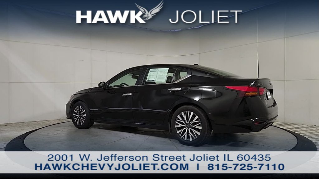 Used 2024 Nissan Altima 2.5 SV FWD image 5
