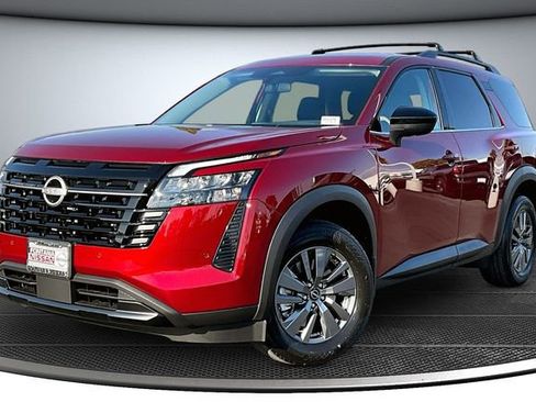 New 2026 Nissan Pathfinder SV image 2