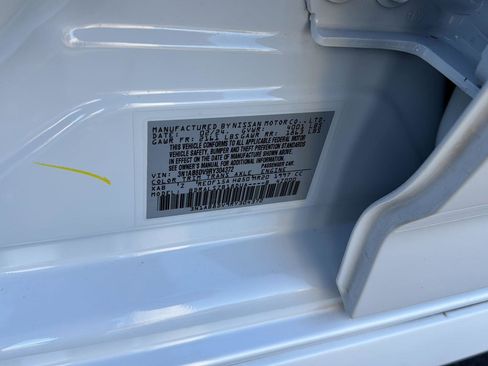 Used 2024 Nissan Sentra SR w/ SR Premium Package image 37