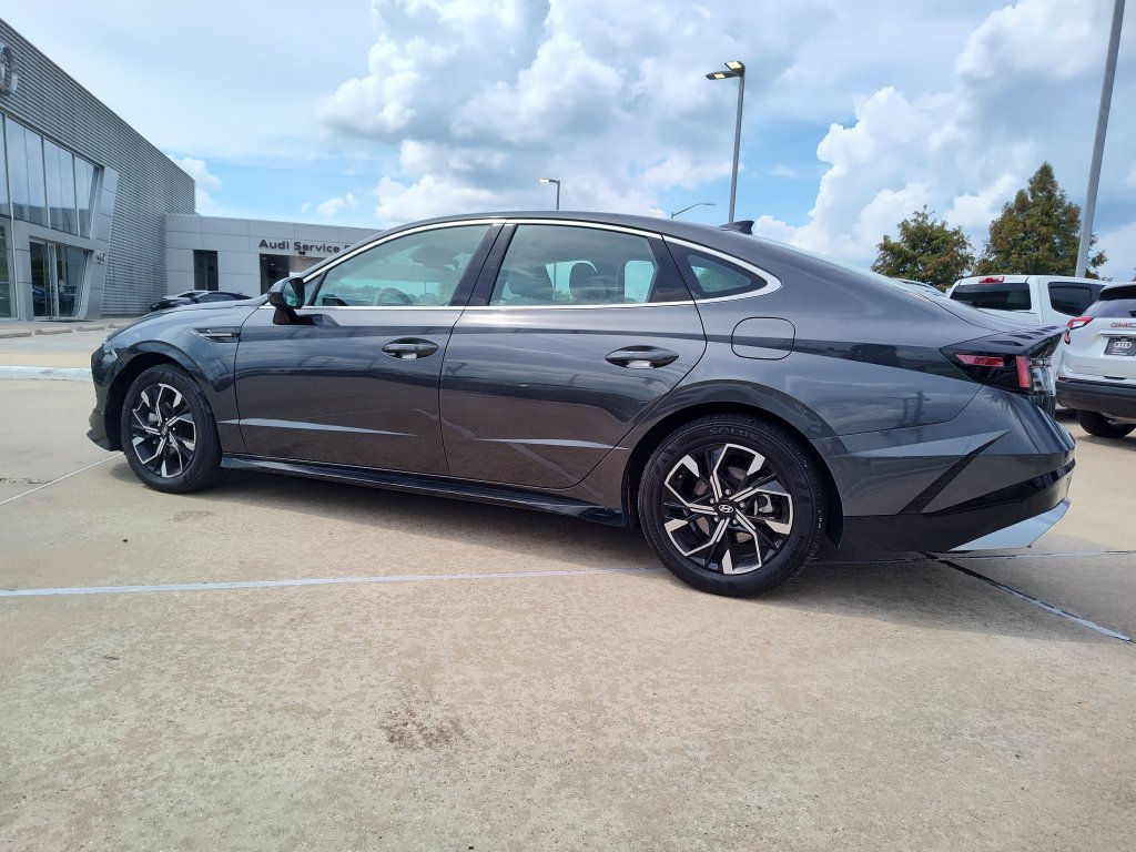 Used 2025 Hyundai Sonata SEL FWD image 5