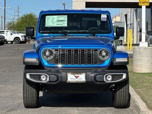 New 2026 Jeep Gladiator Sport AWD/4WD image 8