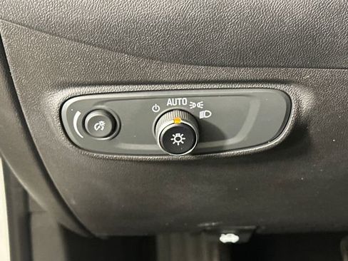 Used 2023 Chevrolet Equinox RS image 19