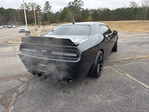 Used 2015 Dodge Challenger R/T Plus image 3