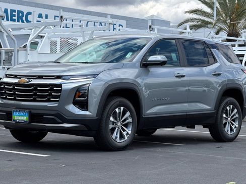 New 2026 Chevrolet Equinox LT w/ Safety and Technology Package AWD/4WD image 7