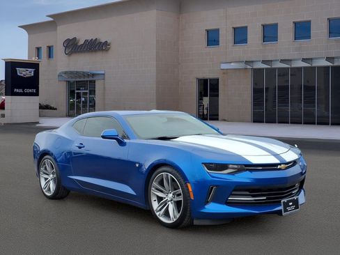 Used 2017 Chevrolet Camaro LT RWD image 3