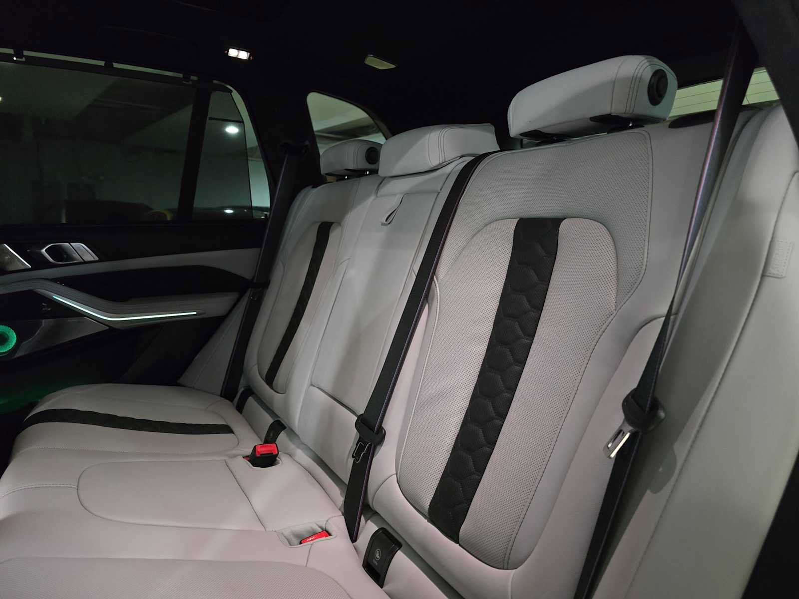 New 2026 BMW X5 M Competition w/ Executive Package AWD/4WD image 17