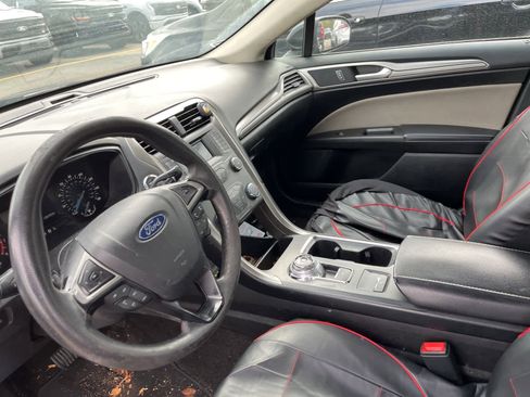 Used 2020 Ford Fusion S image 28