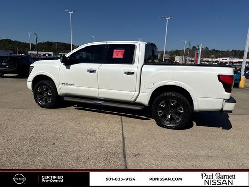 Certified 2021 Nissan Titan Platinum Reserve w/ Moonroof Package image 33
