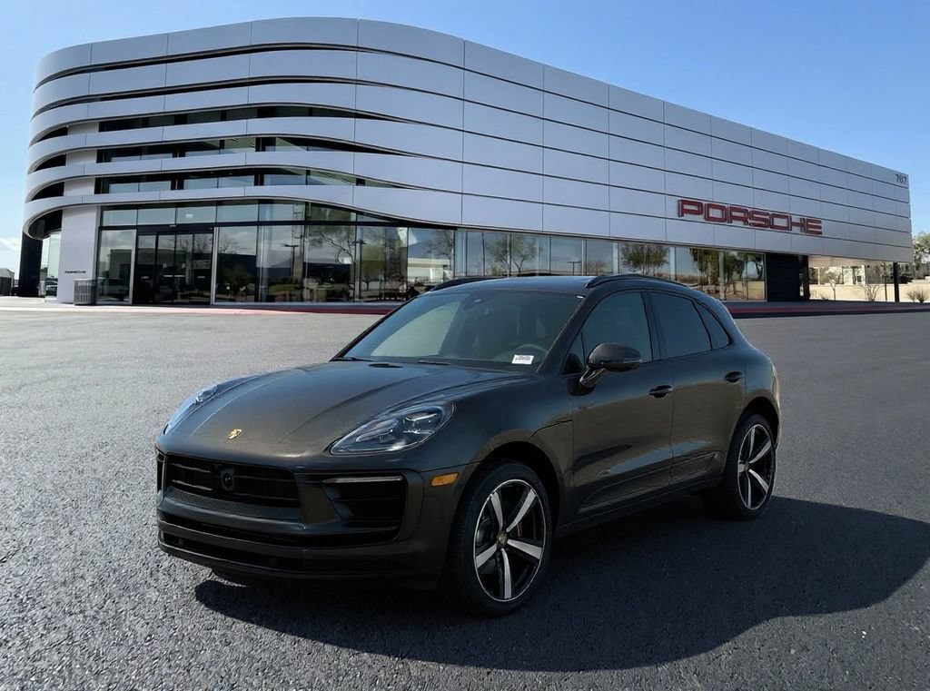 Used 2026 Porsche Macan AWD/4WD image 1