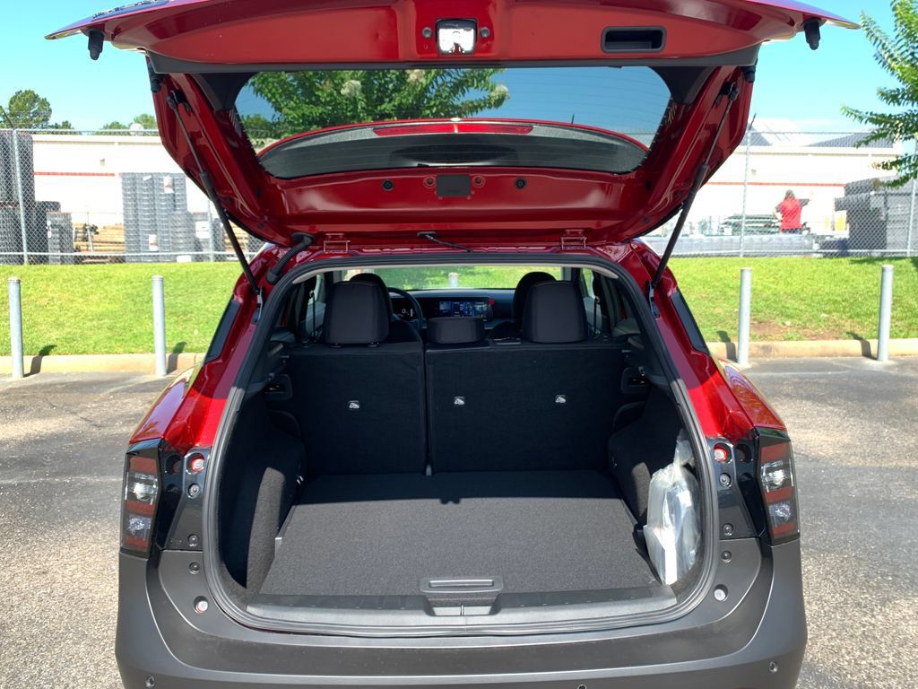New 2026 Nissan Kicks SV w/ Cold Weather Package FWD image 5
