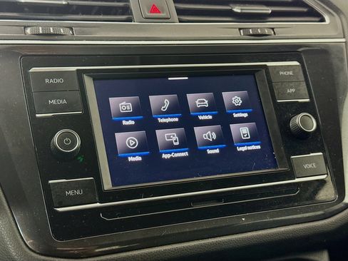 Used 2021 Volkswagen Tiguan S AWD/4WD image 16