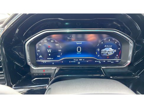 Certified 2023 Chevrolet Silverado 1500 LTZ AWD/4WD image 15