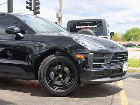 Used 2021 Porsche Macan AWD/4WD image 3