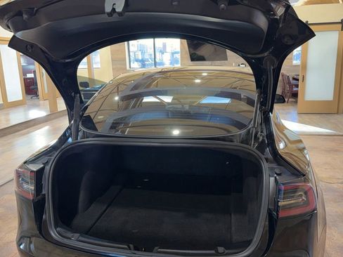 Used 2022 Tesla Model 3 Performance image 18