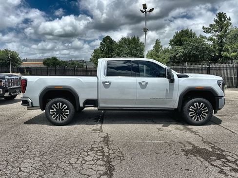 New 2026 GMC Sierra 2500 Denali Ultimate AWD/4WD image 9