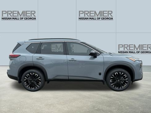 New 2026 Nissan Rogue Dark Armor image 4