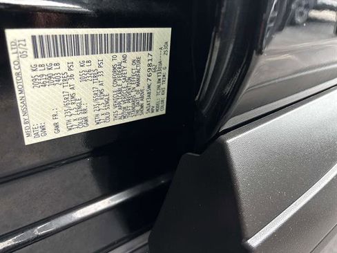 Used 2021 Nissan Rogue S image 32