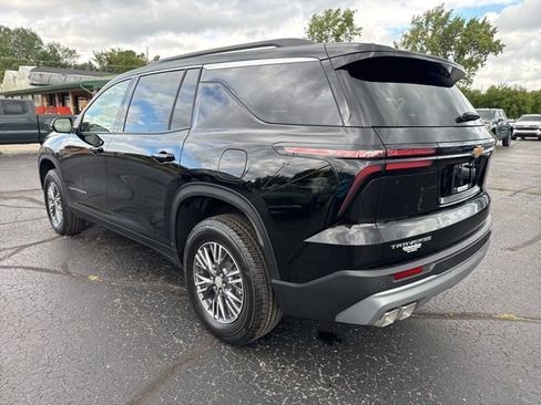 New 2026 Chevrolet Traverse LT w/ LPO, Floor Liner Package FWD image 5