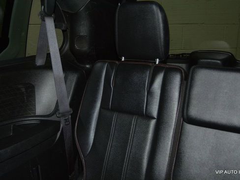 Used 2019 Dodge Grand Caravan GT image 27