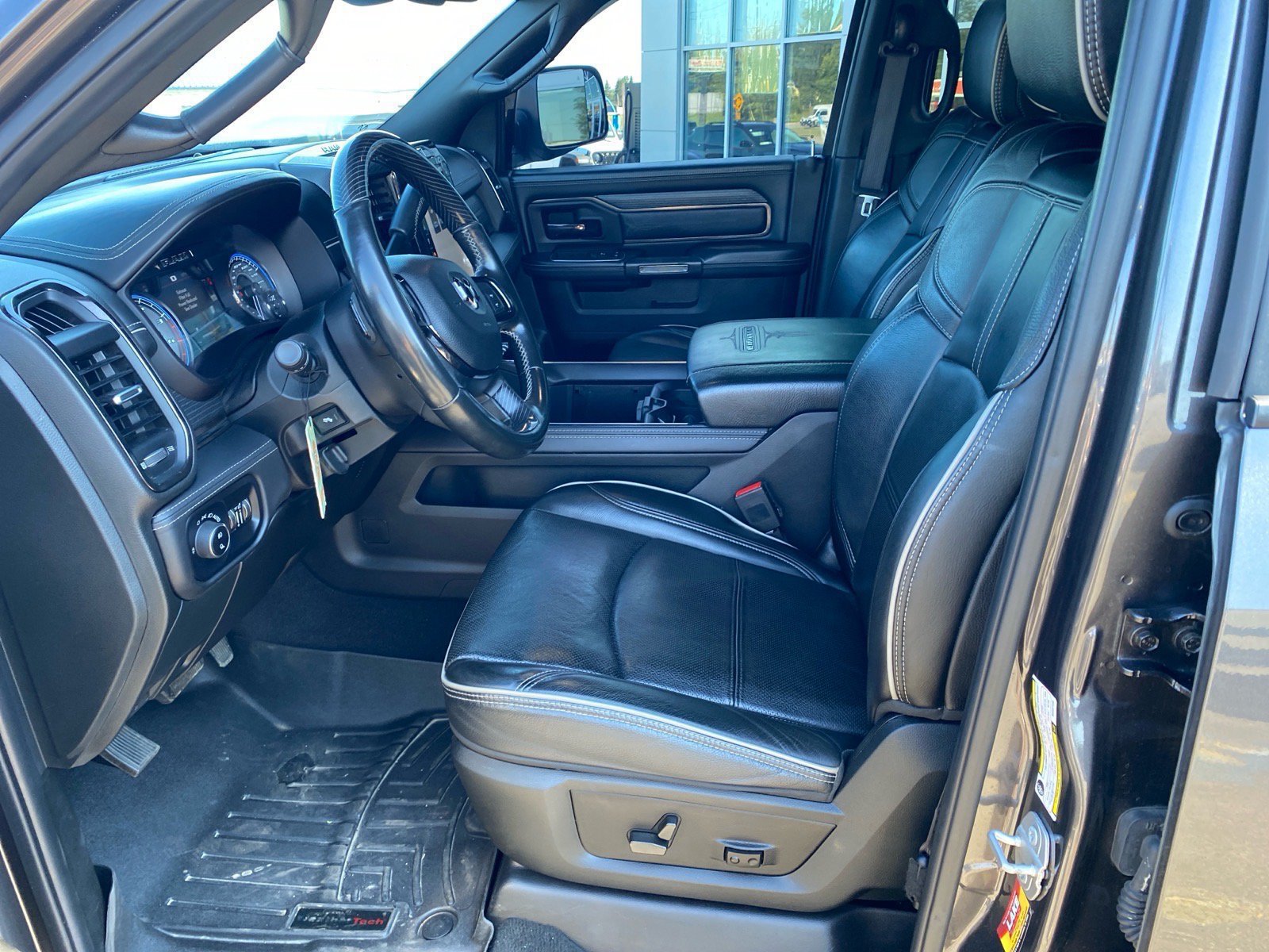 Used 2022 RAM 2500 Limited w/ Night Edition AWD/4WD image 9